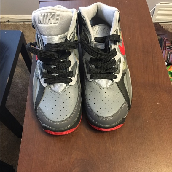 Nike tennis shoes - Picture 1 of 4