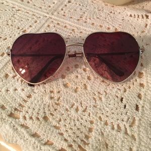 Heart lens sunglasses