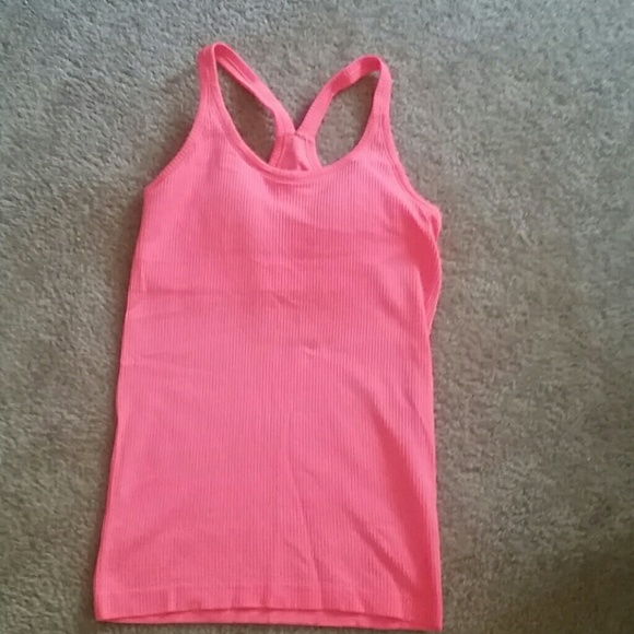 Awesome Lululemon Athleta Coral top