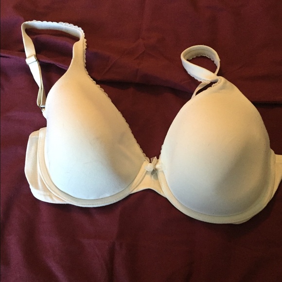 Victoria's Secret lined perfect coverage bra