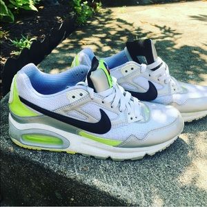 Nike AirMax lime green