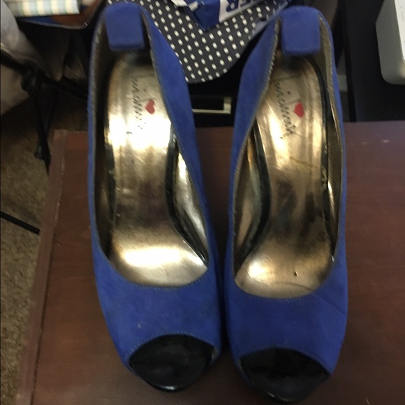 Blue wedge peep toe