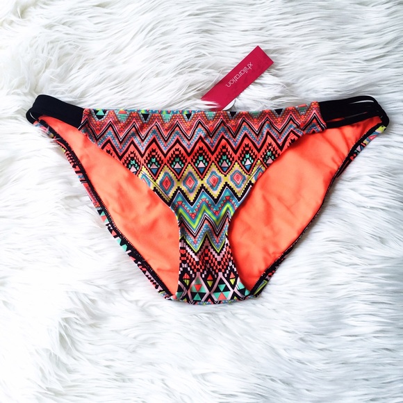 Xhilaration Other - Tribal print bikini bottom, size large