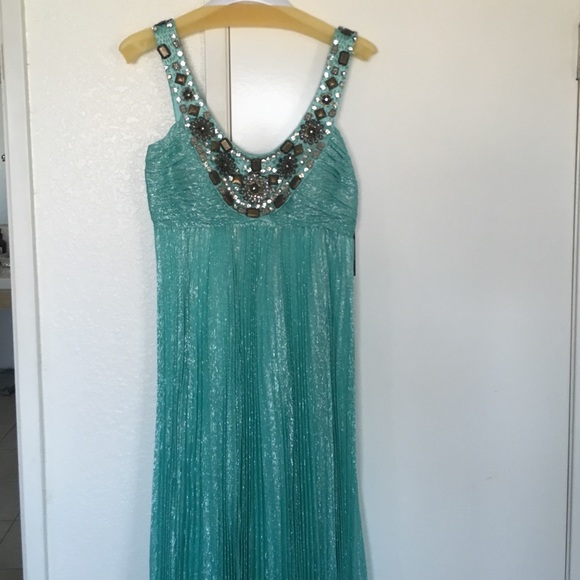 BRAND NEW JOVANI DRESS