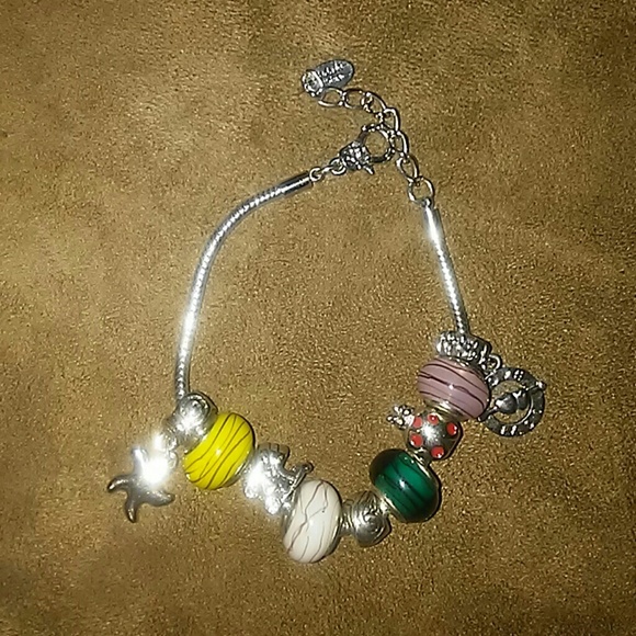Charm bracelet