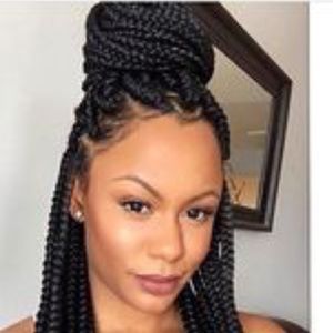 Meet your Posher, Kenisha