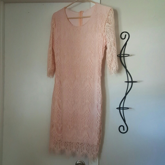 DONATED  NWOT Allover Lace 3/4 Sleeve Peach Dress - Picture 4 of 4