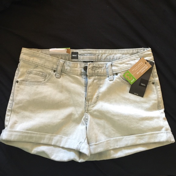 ☀️Light wash shorts☀️