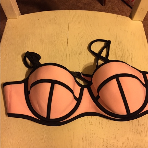 Triangl Bikini