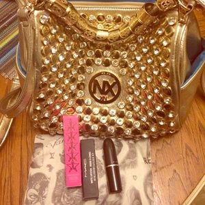 RESERVED Dont buy! a sweeet trade 😁👍