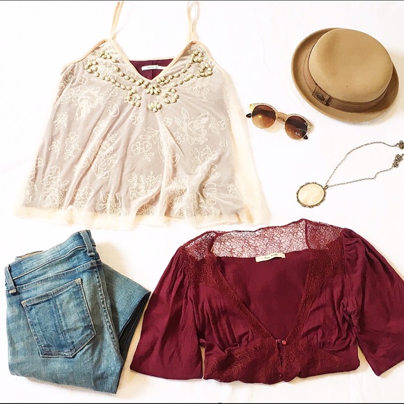 🎉SALE🎉Kimchi & Blue Embellished Floral Top - Picture 2 of 2