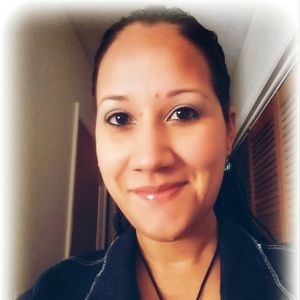 Meet your Posher, Lorena