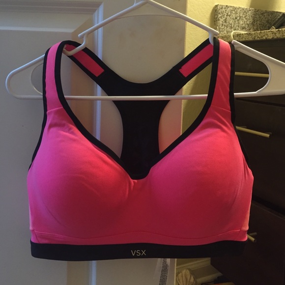 ‼️PRICE DROP‼️VS Sports Bra