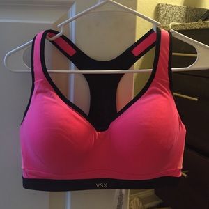 ‼️PRICE DROP‼️VS Sports Bra