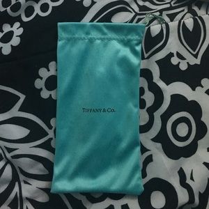Soft Tiffany & CO glasses bag