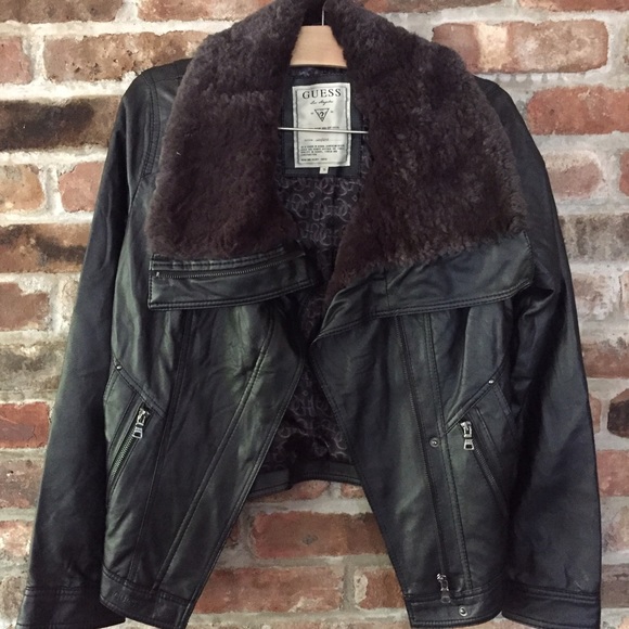 GUESS - Faux Leather Jacket w/ Faux Fur - sz S