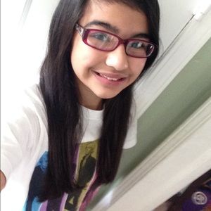 Meet your Posher, Jasmin