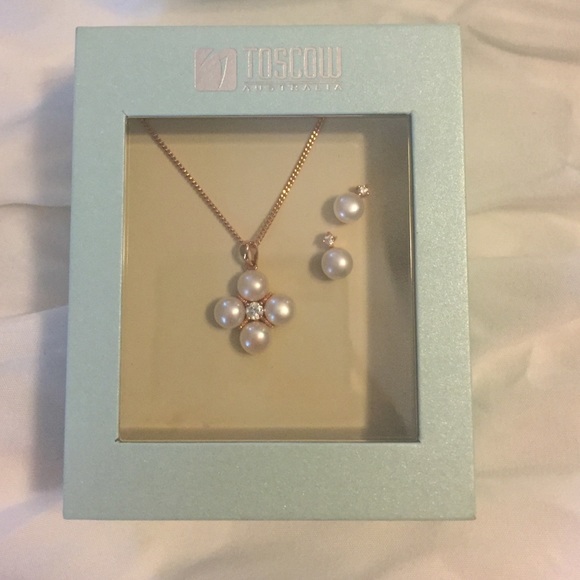 Pearl & Diamond Set - Picture 2 of 2