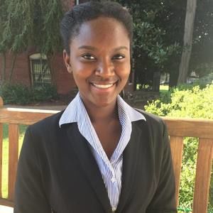 Meet your Posher, Clarissa