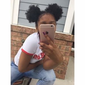 Meet your Posher, Leilani