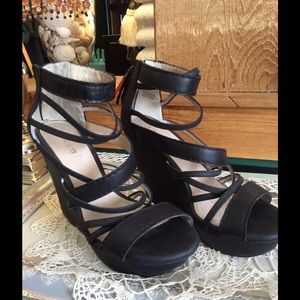 Wedges Joes Jeans Black Strappy Back Zip 6.5