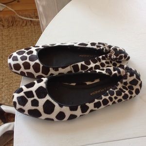 Reduced.   Donald Pliner flats