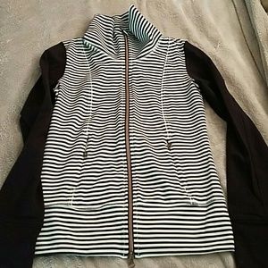 Lululemon daily yoga jacket sz 6 mint green stripe