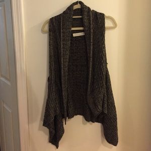 Brown/black sweater vest