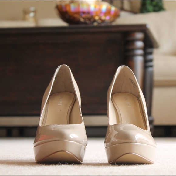 Nine West Nude Patent Pumps