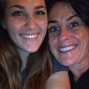 Meet your Posher, Dana