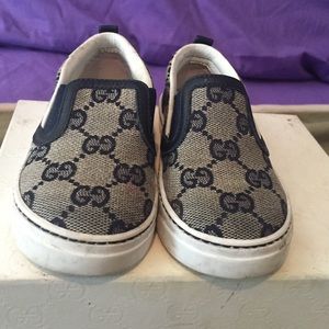 TODDLER GUCCI SLIDE ONS