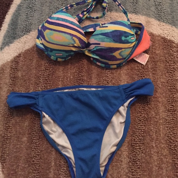 Cute bikini top and and bottoms