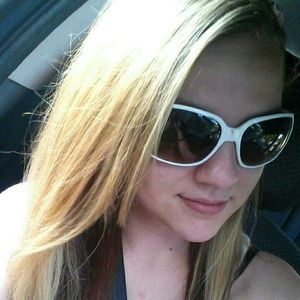 Meet your Posher, Rebecca