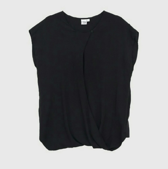 OAK NYC Black Crossover Eyelet Top Size 1 - Picture 2 of 4