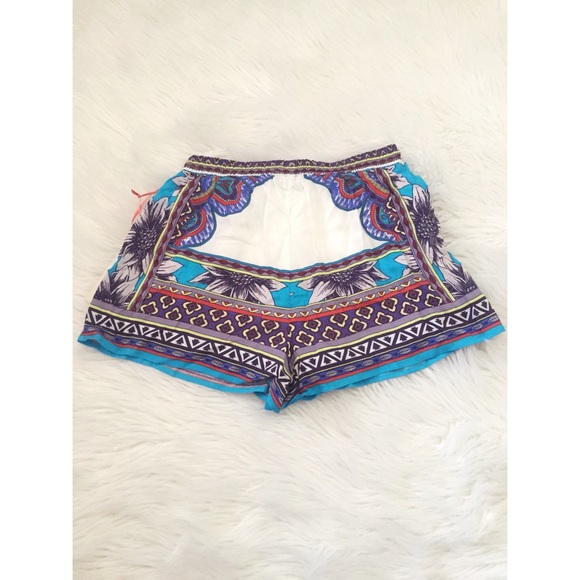 LAST DAY ❗️Floral Printed Shorts - Picture 3 of 4