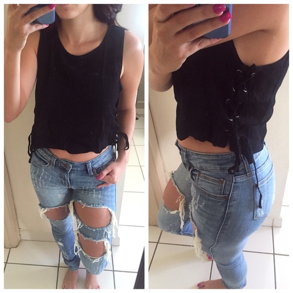 LAST DAY ❗️Black Lace Up Crop Top - Picture 2 of 3