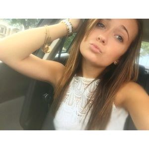 Meet your Posher, Brittany