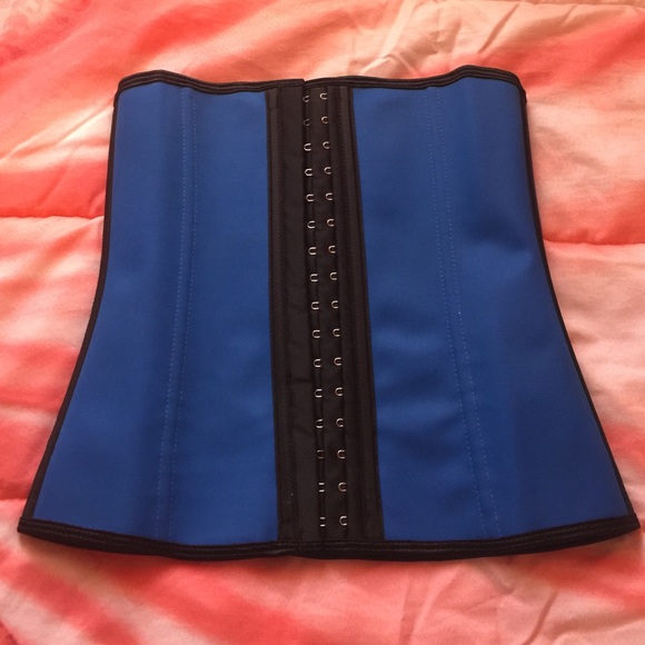 Hight Quality Latex Waist Trainer - Picture 2 of 3