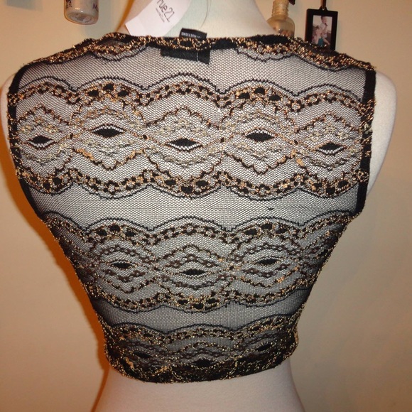 Black and gold crop top - Picture 2 of 2