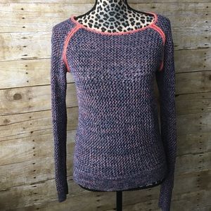 American Eagle Long Sleeve Top! Perfect for Summer