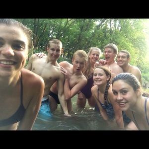 Meet your Posher, Sidney