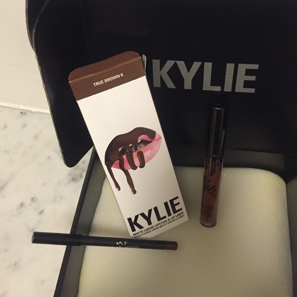 Highly coveted Kylie Lip Kit - True Brown K