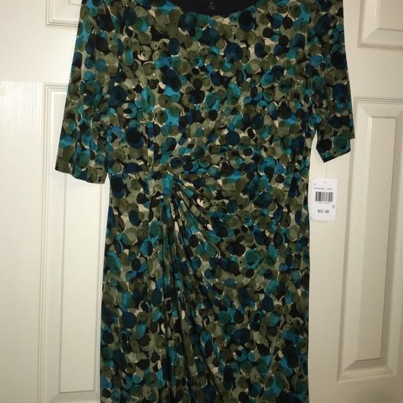 Dress - Picture 2 of 4