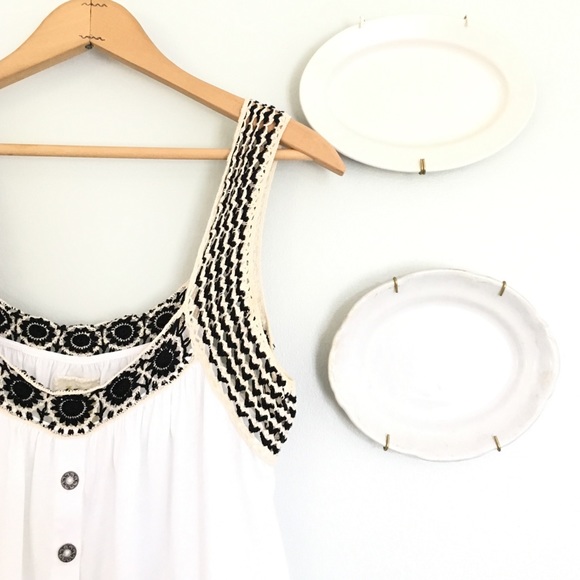 Anthropologie Tops - 🍋 Unique embroidered Anthropologie summer tank