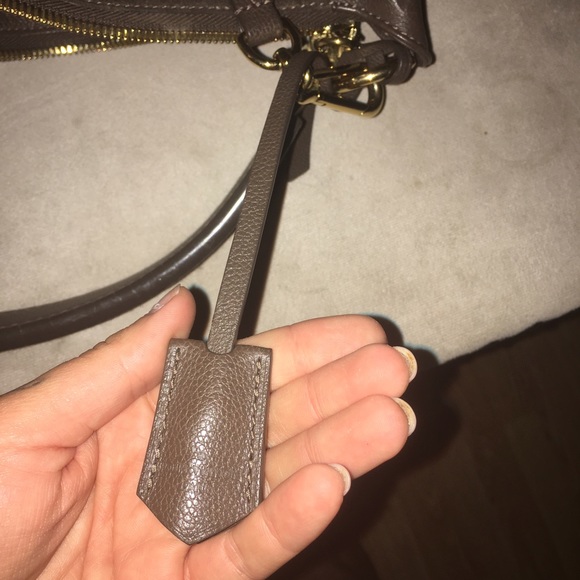 100% authentic Louis Vuitton Audaciuse Gm - Picture 2 of 4