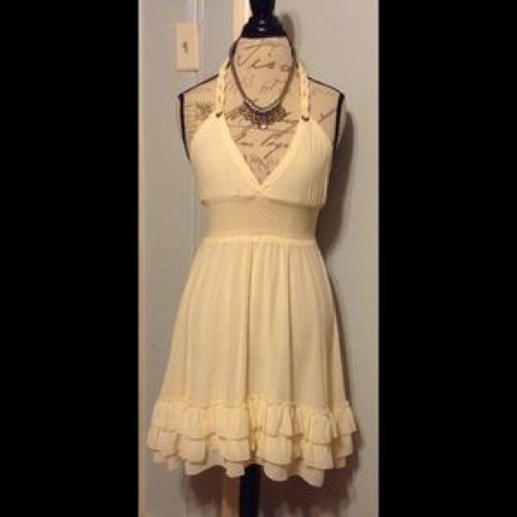 Yellow chiffon summer halter dress - Picture 2 of 3
