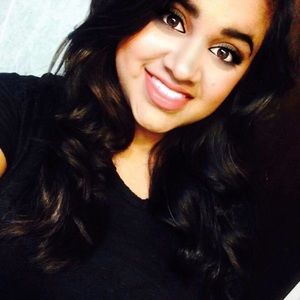 Meet your Posher, Mina