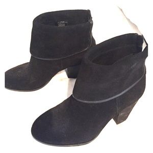Vince Camuto ankle boots