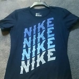 Large Nike t-shirt