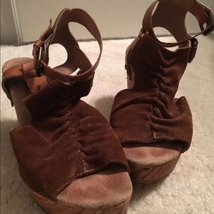 free people brown&tan strappy clogs, size 37 Euro